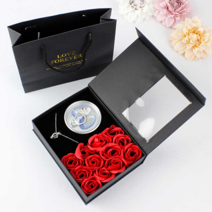 QUTUDA GÜL VƏ İNCİ BOYUNBAĞI DƏSTİ