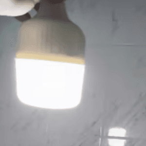 ŞARJ EDİLƏN LAMPA