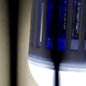 Elektrikli ağcaqanad lampası
