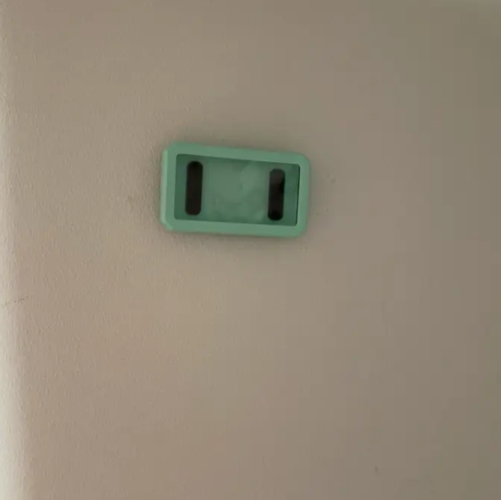 DUŞ TELEFON TUTACAĞI