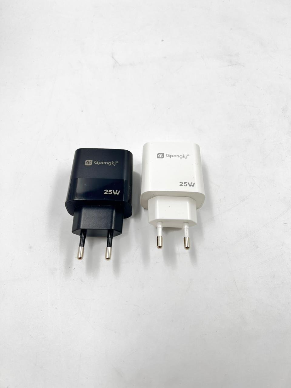 Gp-lj1730 25 Vt USB, USB-C və Apple adapteri
