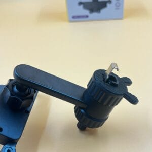 M-y2 avtomobil üçün telefon tutacağı