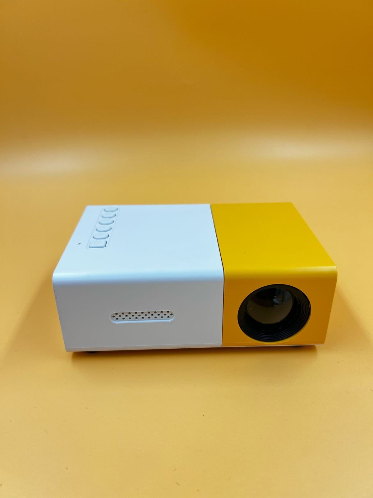 Mini proyektor