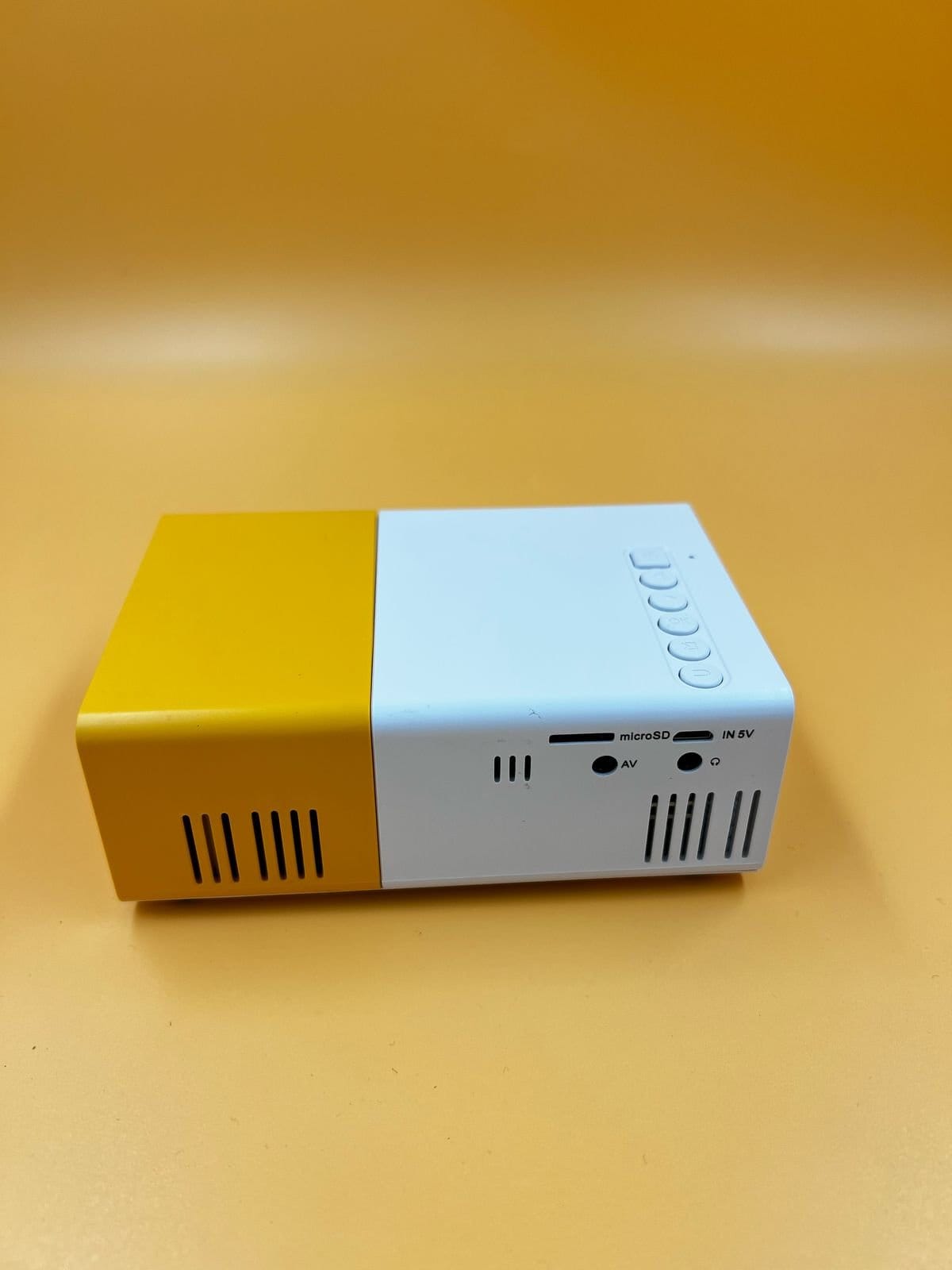 Mini proyektor