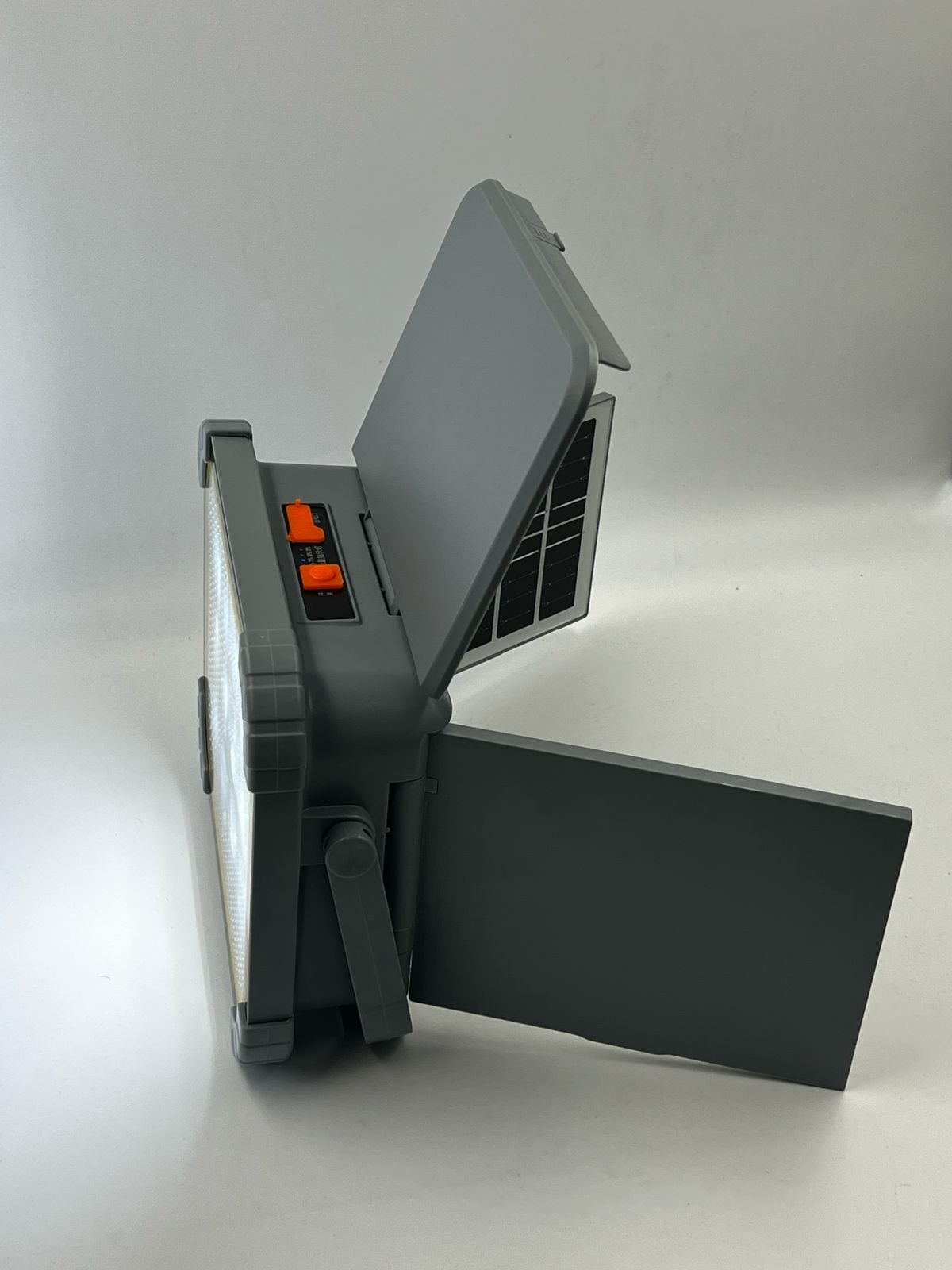 JLP-2192 pultlu günəş panelli projektor
