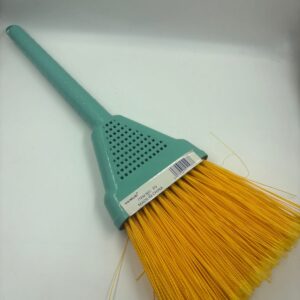 Plastik süpürgə süpürgə